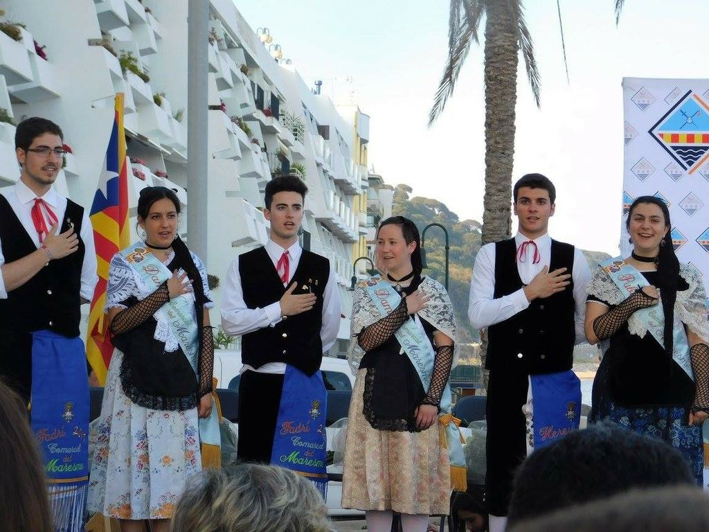  La Pubilla i l'Hereu de Santa Susanna, escollits Primera Dama Comarcal i Segon Fadrí Comarcal respectivament         .