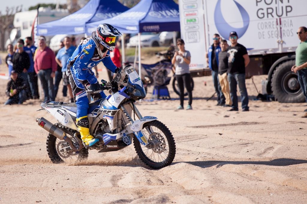  Presentació de l'equip del Dakar Pont Grup Yamaha a Santa Susanna         .