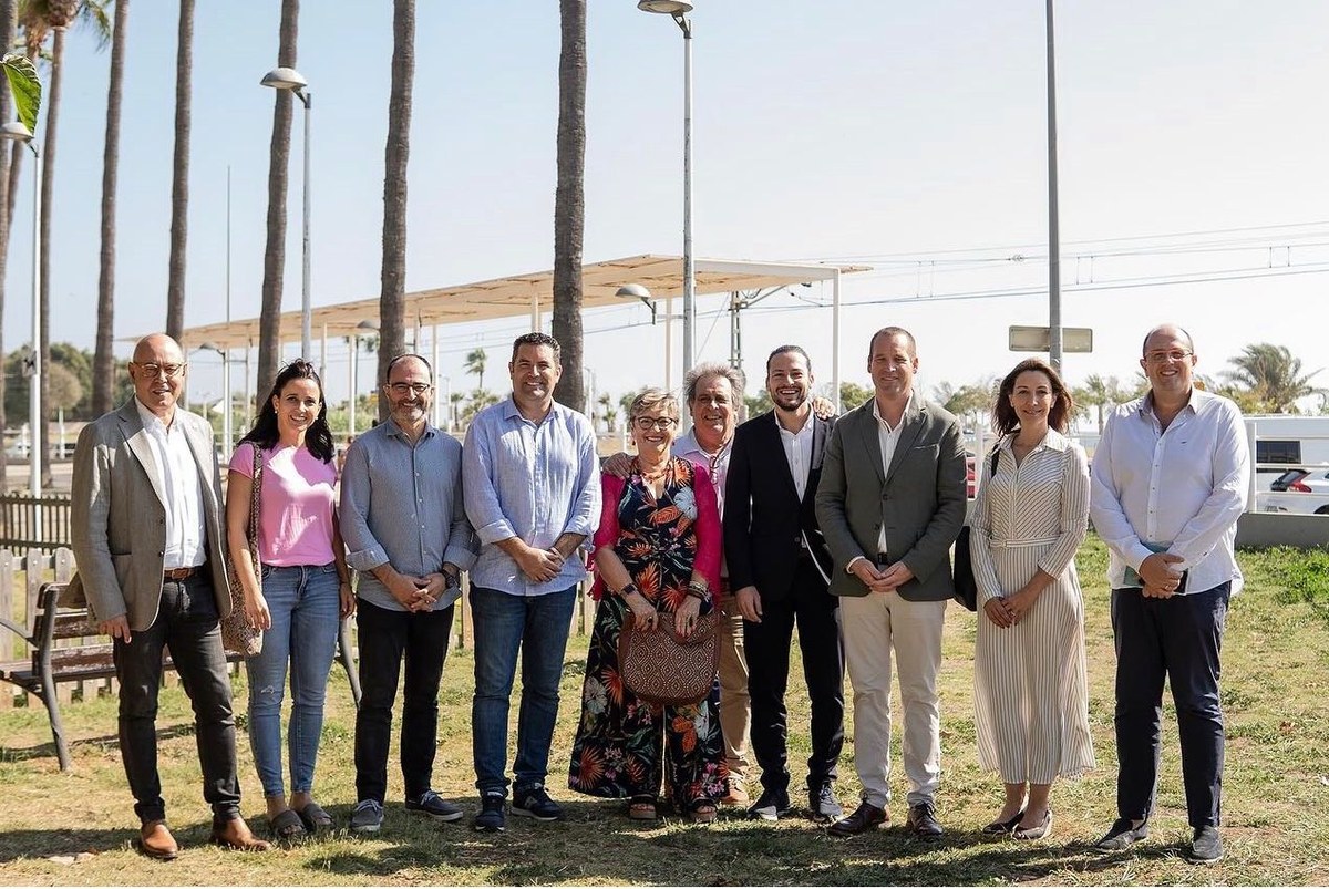 10 alcaldes de l'Alt Maresme i la Selva constaten que la inflació i l'alça dels preus ofeguen les arques municipals .