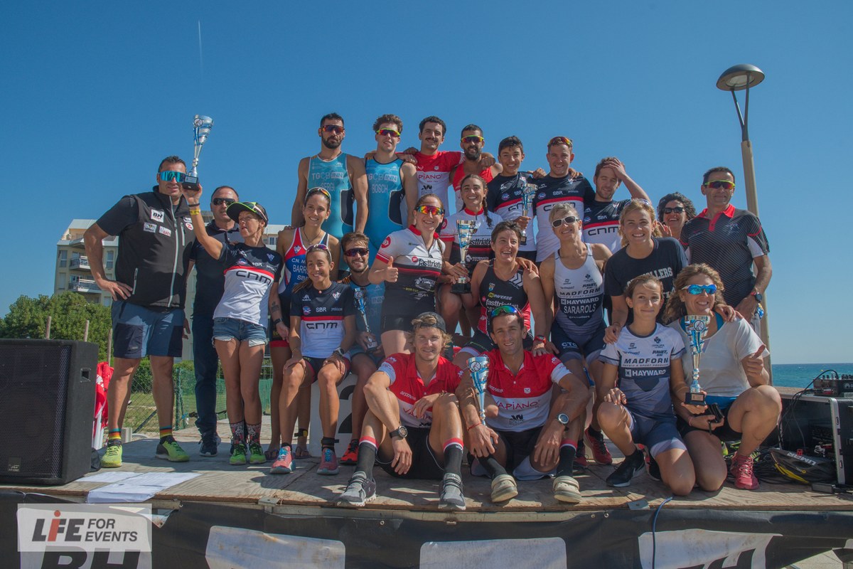 200 atletes participen a la 6ª Triatló de Santa Susanna .