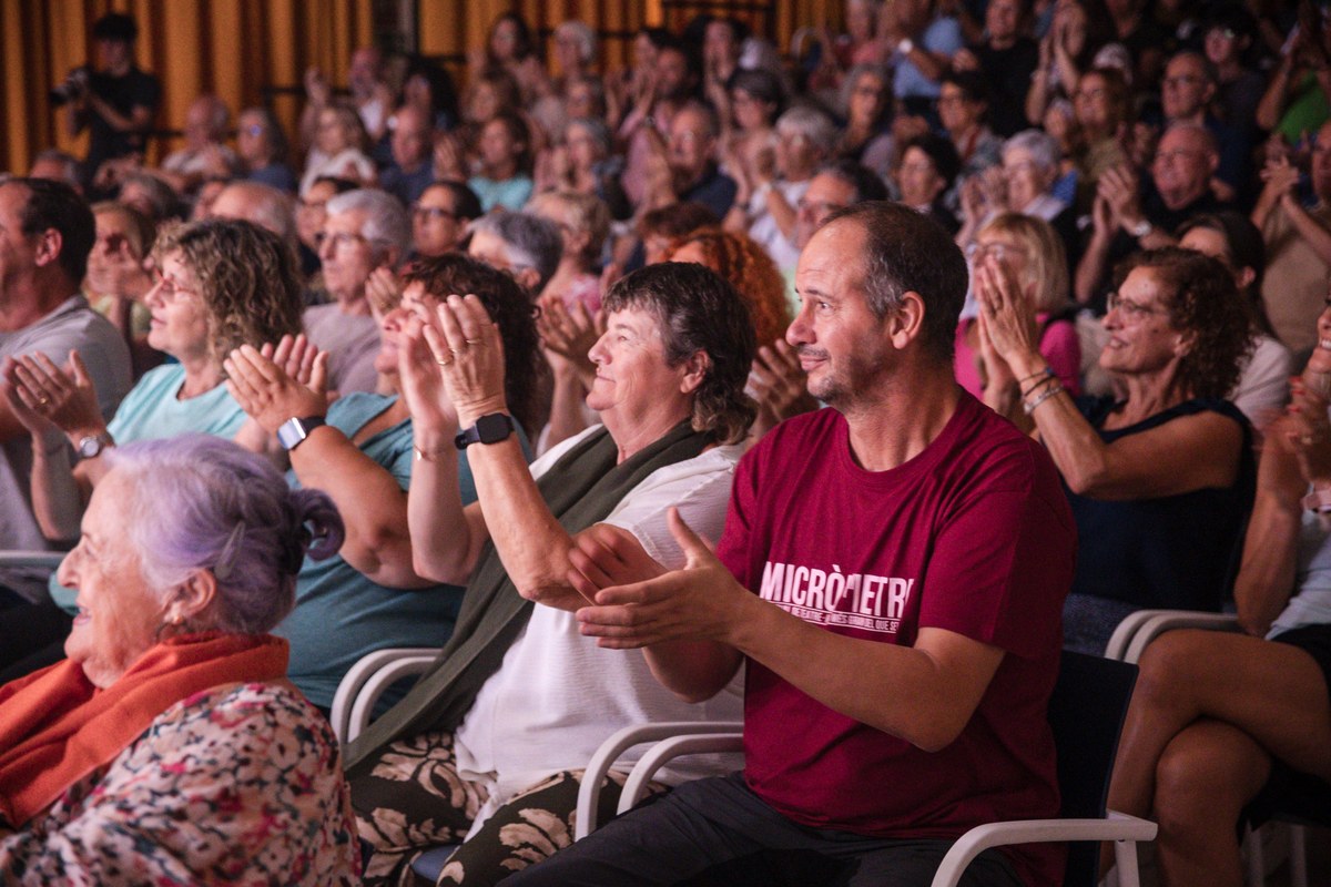 El IX Festival de Teatre Micròmetre tanca amb el 92% d’entrades venudes mentre es prepara per celebrar el 2026 el seu desè aniversari.