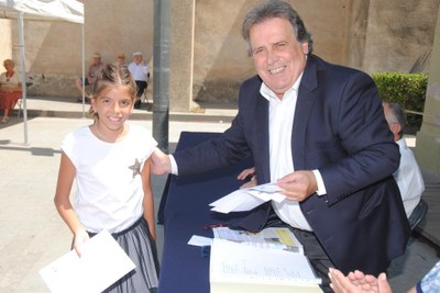 entrega_premis_mostra_literaria_julia_nadal_carrillo.jpg