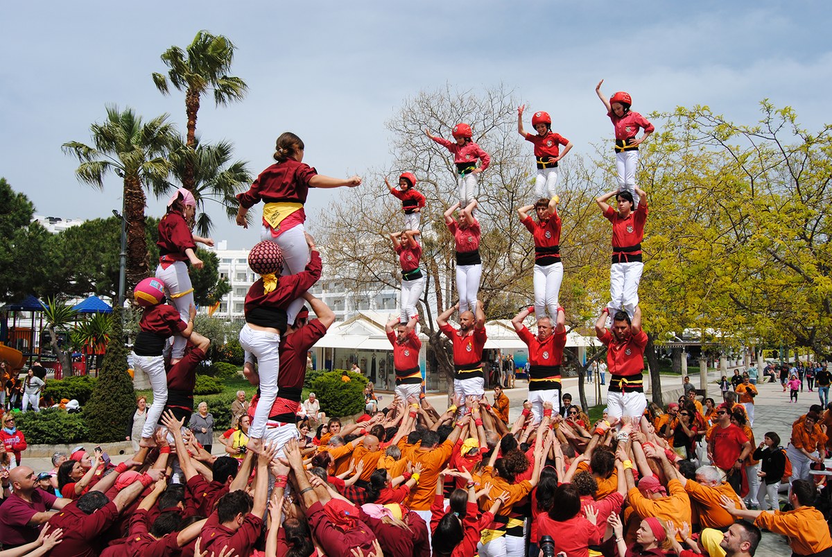 Gairebé mig centenar de famílies participen a la Gimcana de Santa Susanna.