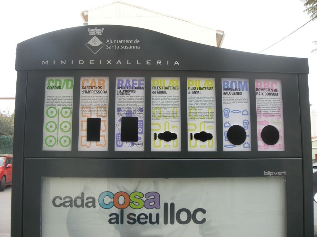 Nous punts de recollida de reciclatge de consumibles.