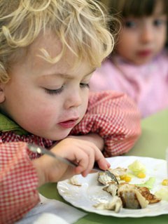 Obert el Període de sol'licitud de beques i  ajuts  per infants.