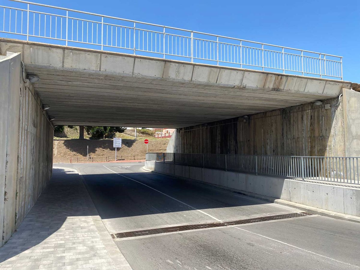 Obres de millora a partir del 16 de maig: S'inicien els treballs de substitució de les reixes de recollida d'aigües pluvials del pas soterrani de la Crta. NII a l'alçada del Torrentó de Can Gelat .