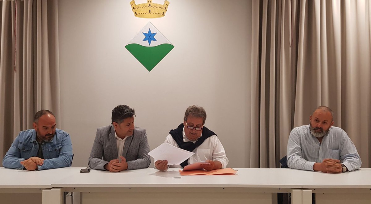 Relleu al capdavant de la Policia Local.