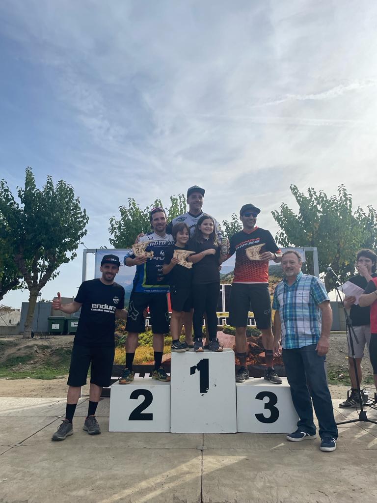 Santa Susanna aplega 230 participants en el 2n Catbike Enduro Maresme.