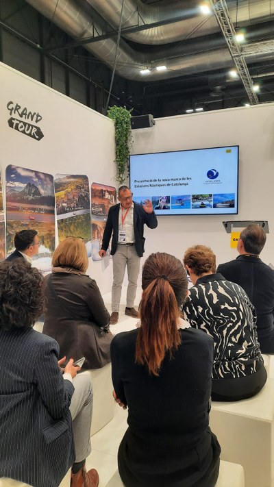 fitur_activitatsnautiques1.jpeg