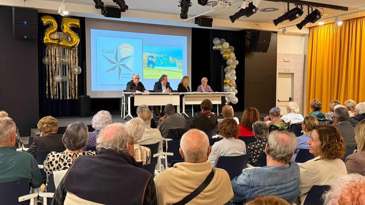 Santa Susanna celebra el 25è aniversari del Casal de la Gent Gran.