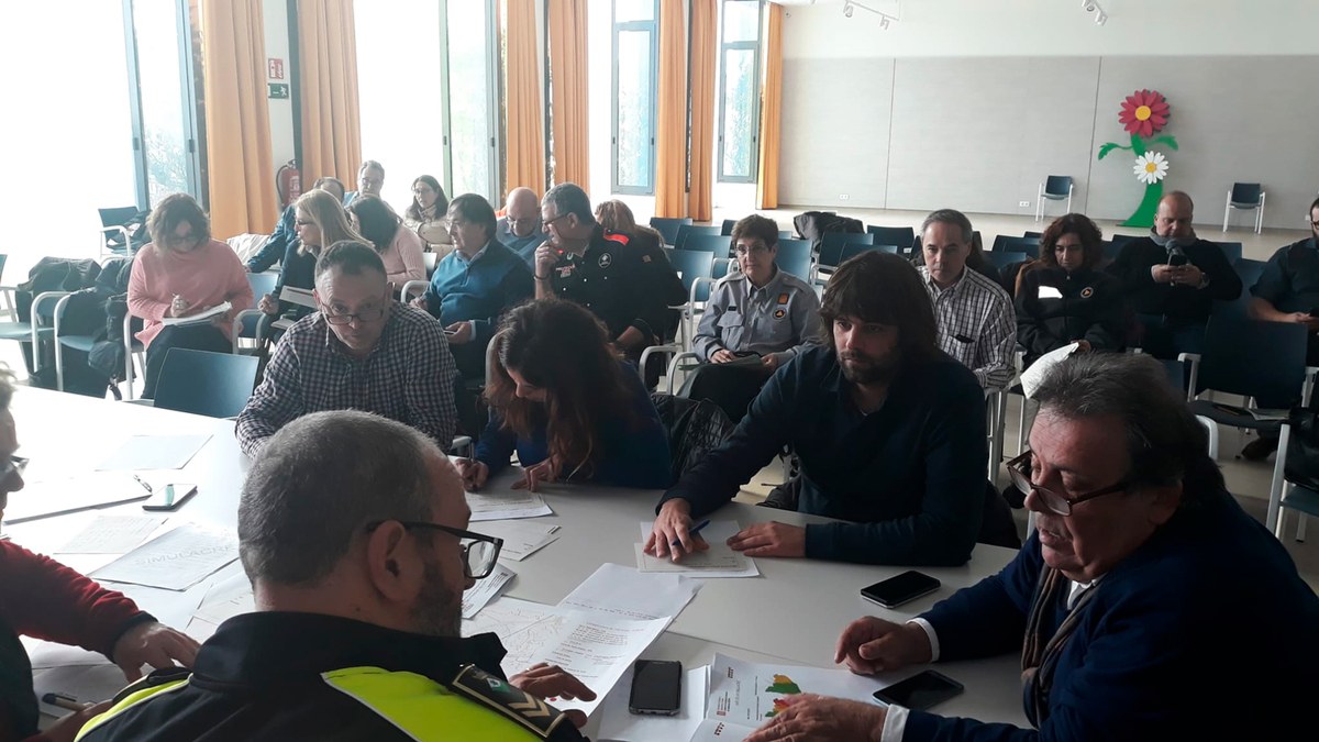 Simulacre d'inundació de la riera per preveure els passos a seguir en cas d'emergència.