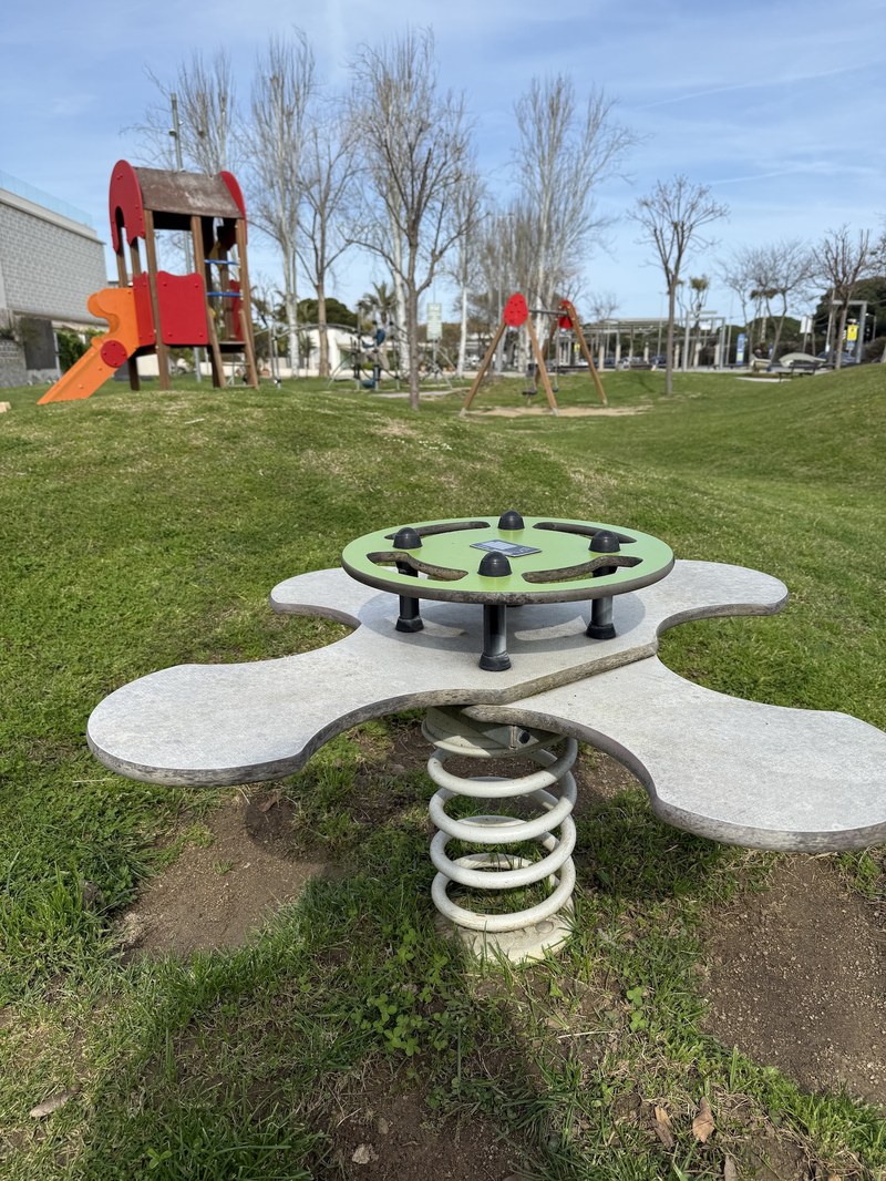 Zona infantil del Parc de les Dunes, al passeig