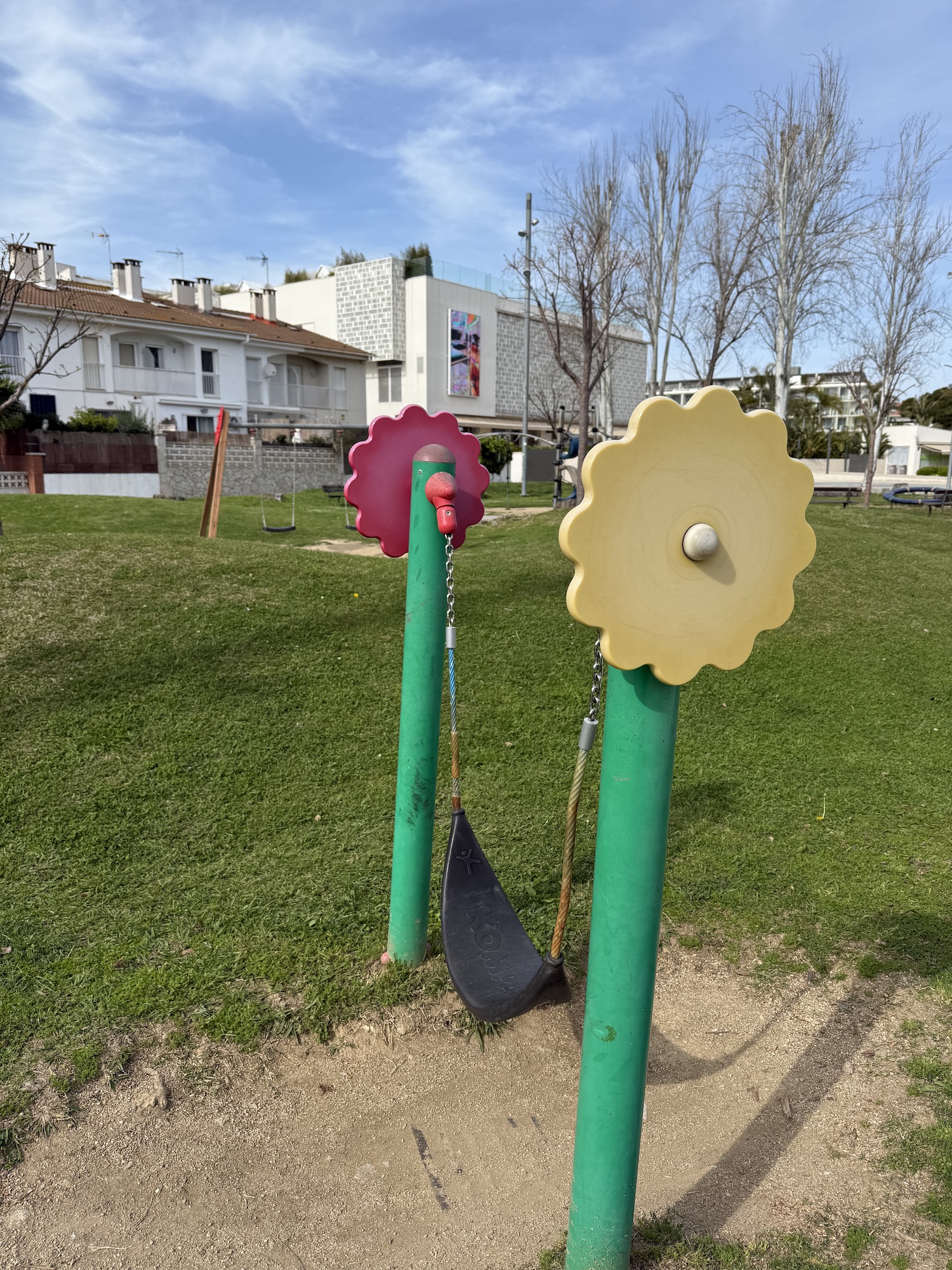 Zona infantil del Parc de les Dunes, al passeig